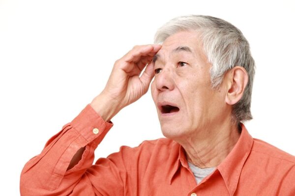 Dấu hiệu nhận biết bệnh teo não ở người già